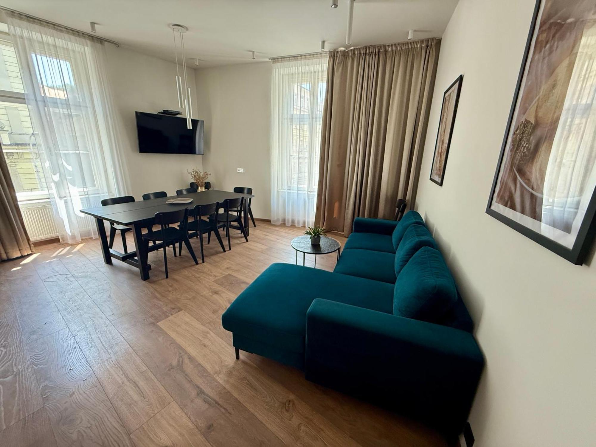 Luxury Kmochova Apartment Prague