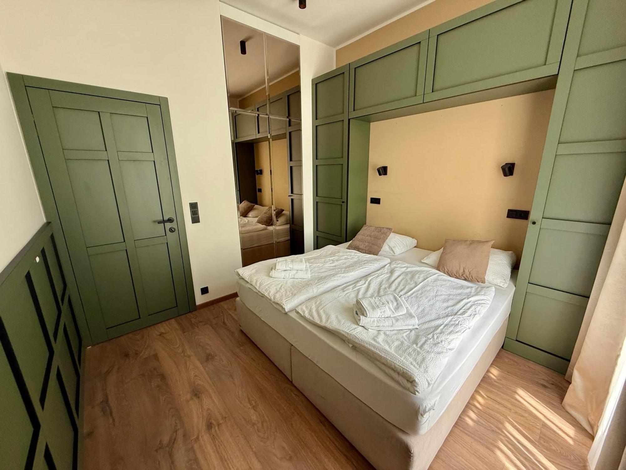Luxury Kmochova Apartment Prague
